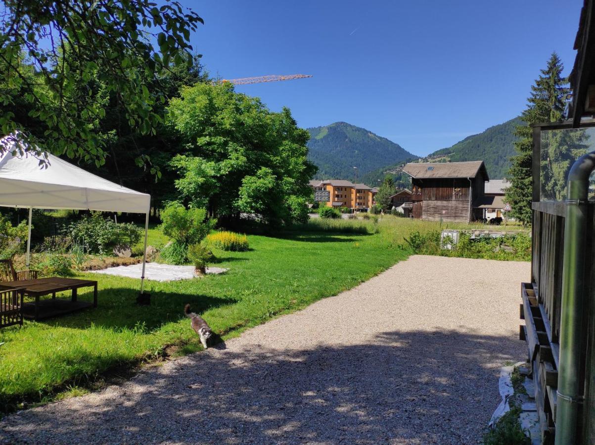 Appartement Dans Chalet 5 Chambres 130 M2 Centre Village モントリオン エクステリア 写真